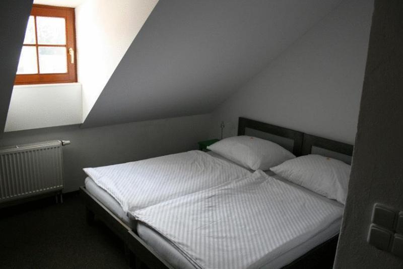 Hotel Anton เตลช์ ภายนอก รูปภาพ